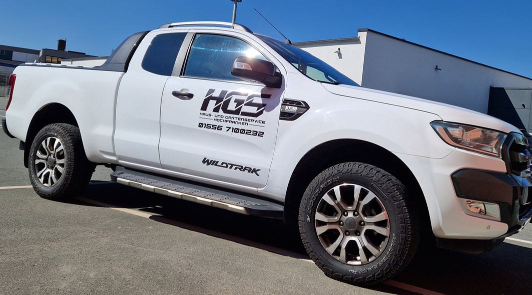 HGS-Haus-und-Gartenservice-Hochfranken-Pickup